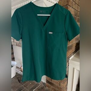 Figs set Hunter green